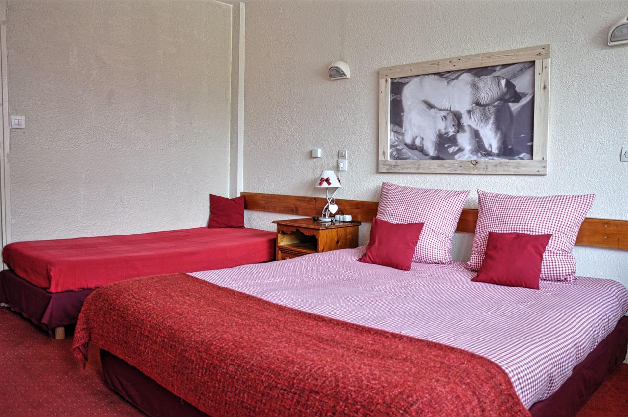 Hotel Le Provencal Лес дьо Алпс Екстериор снимка